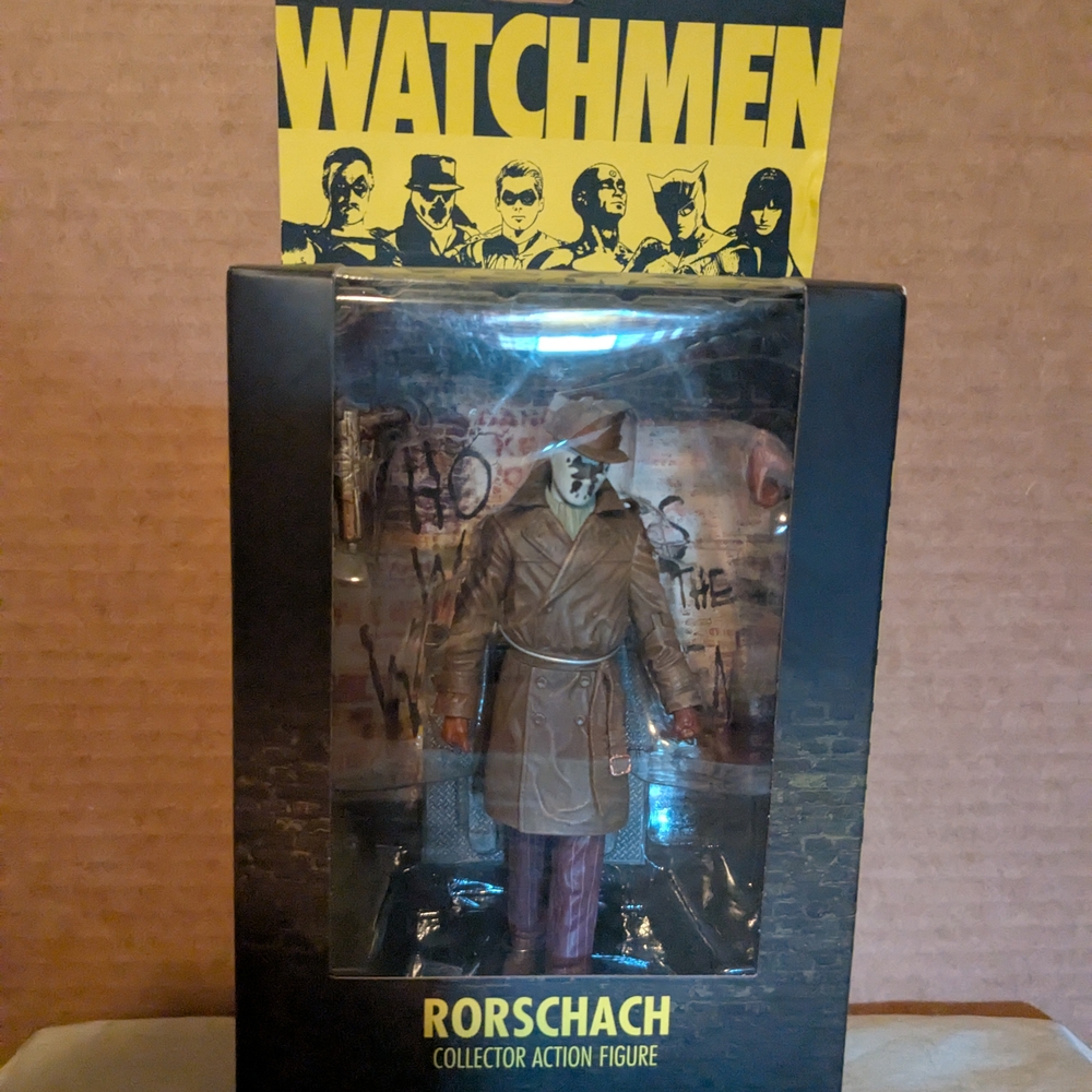 Watchmen - Rorschach Collector Action Figure